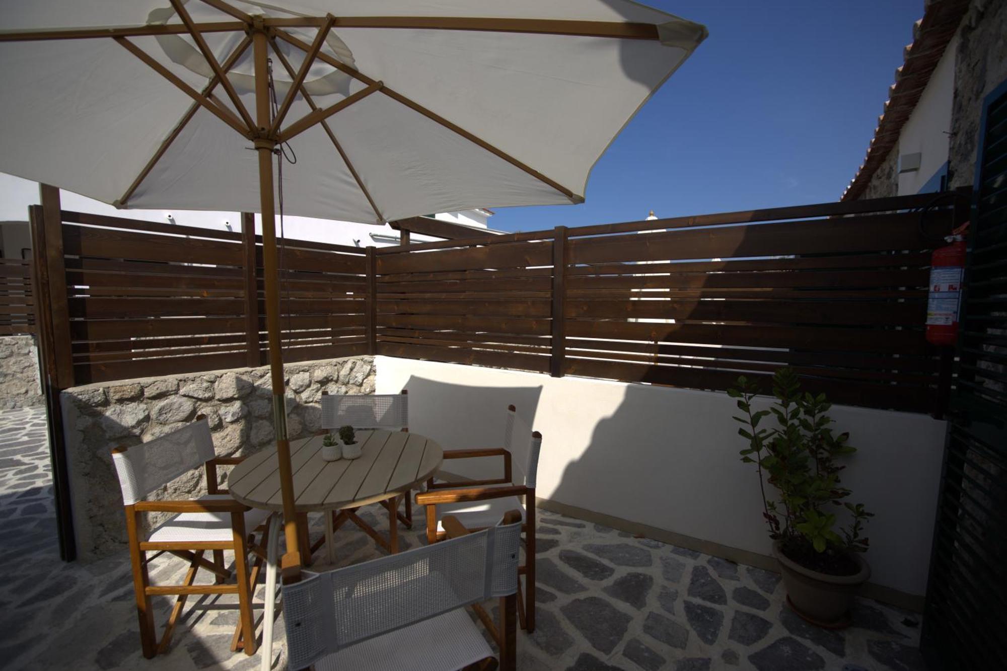 Comfort Driepersoonskamer met Patio